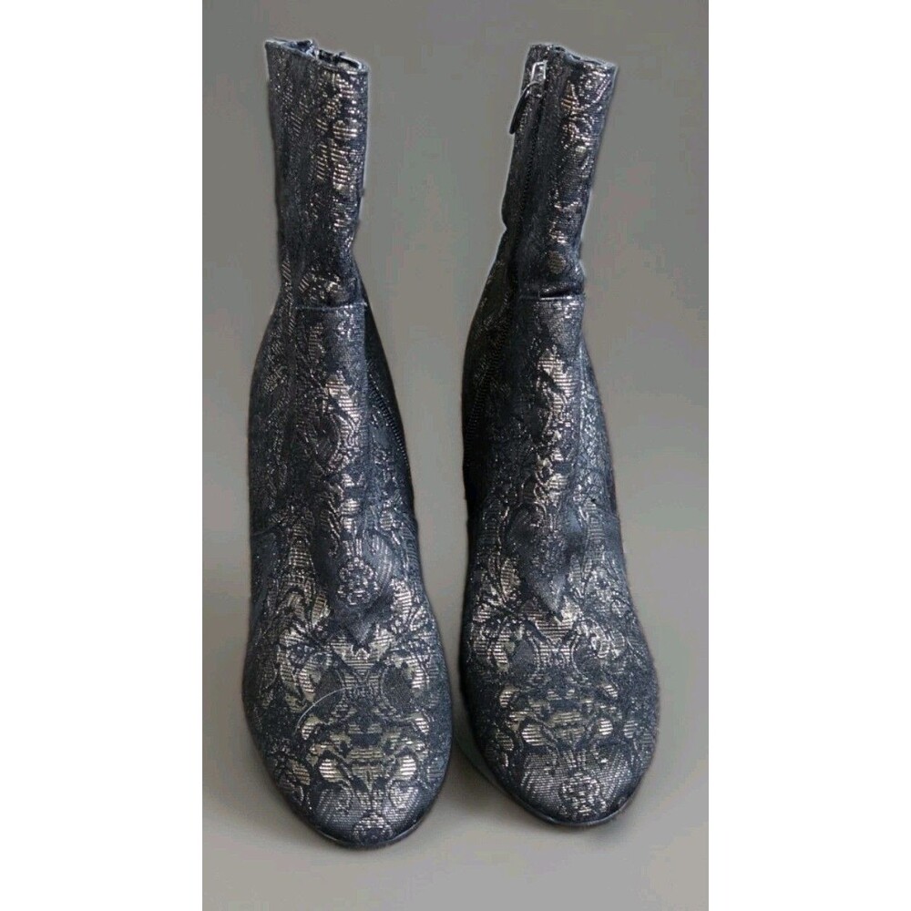 Marc Fisher Newbia Women’s Ankle Bootie Black/Gold Floral Textile Zip -Size 8.5M